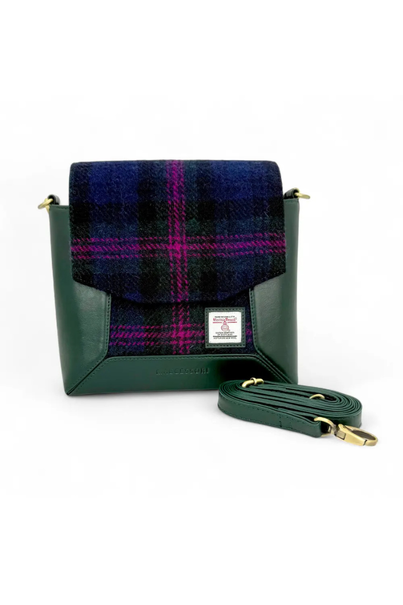 Highland Messenger - Country Green