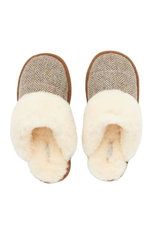 An image of the Bedroom Athletics Kate Harris Tweed Slippers in the colour oat/pink.