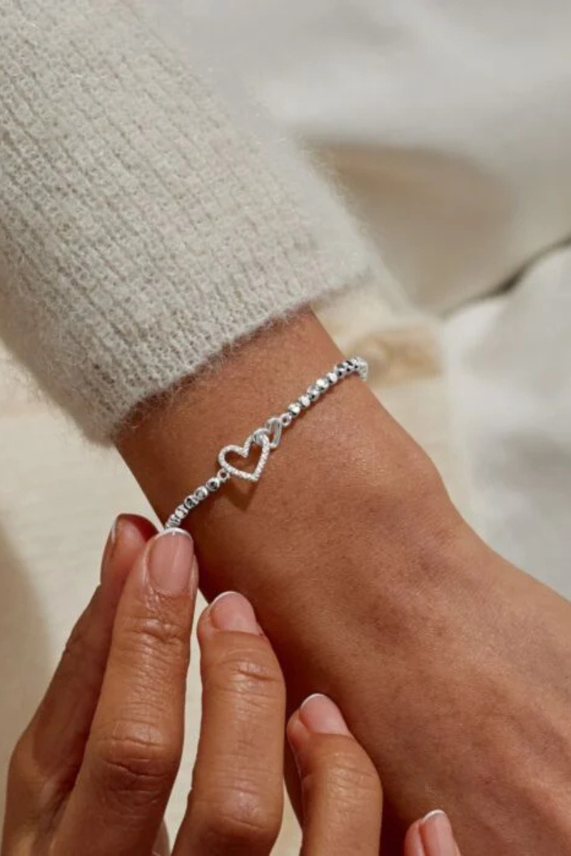 An image of the Joma Jewellery Forever Yours 'Happy Birthday Marvellous Mum' Bracelet