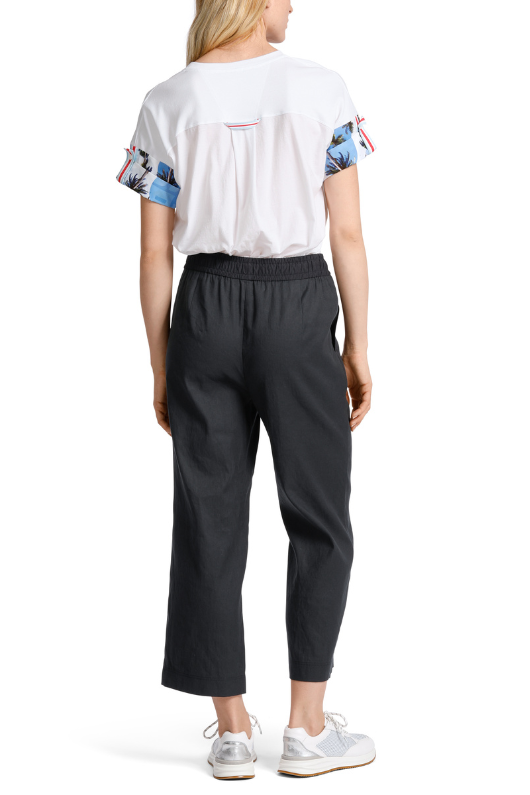 An image of the Marc Cain WUSU Linen Trousers