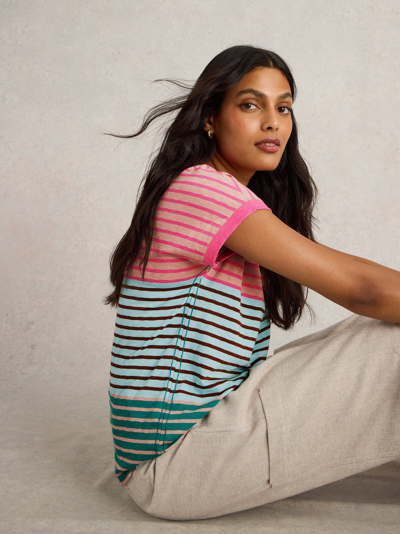 An image of the White Stuff Nelly Notch Neck Tee