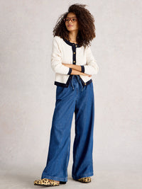 An image of the White Stuff Charlotte Cardi