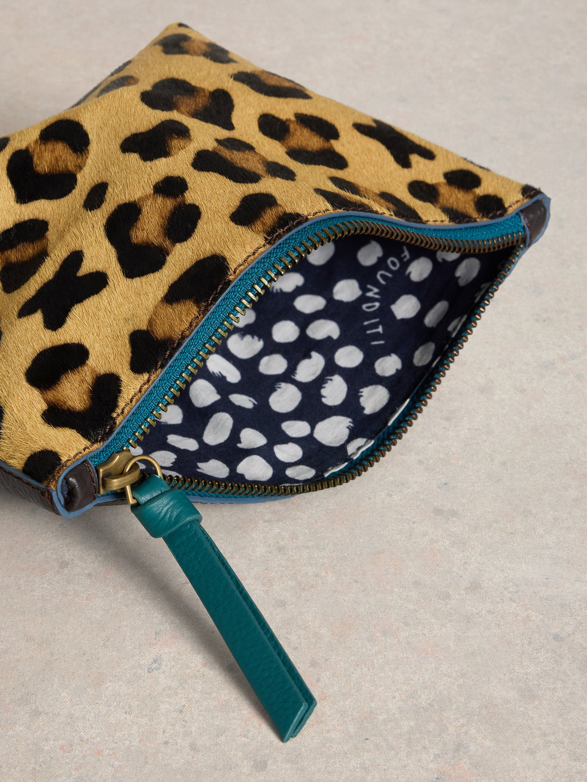 An image of the White Stuff Tanya Toiletry Bag