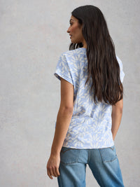 An image of the White Stuff Nelly Notch Neck Tee