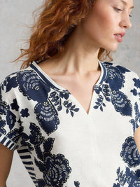 An image of the White Stuff Nelly Notch Neck Tee