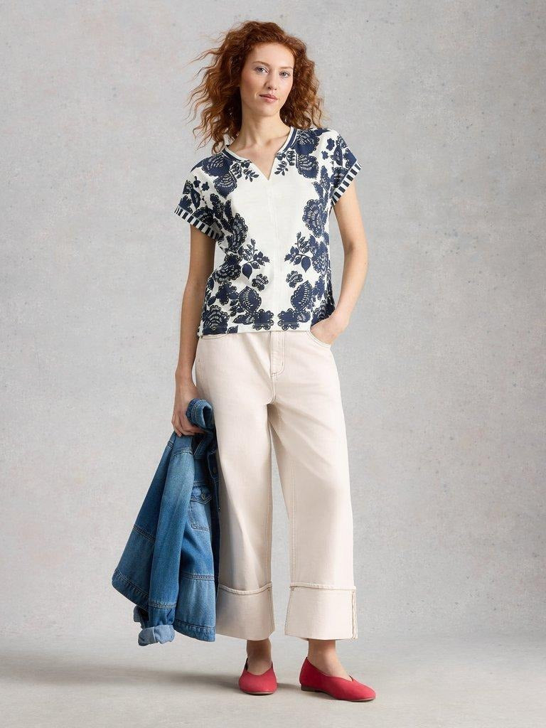 An image of the White Stuff Nelly Notch Neck Tee