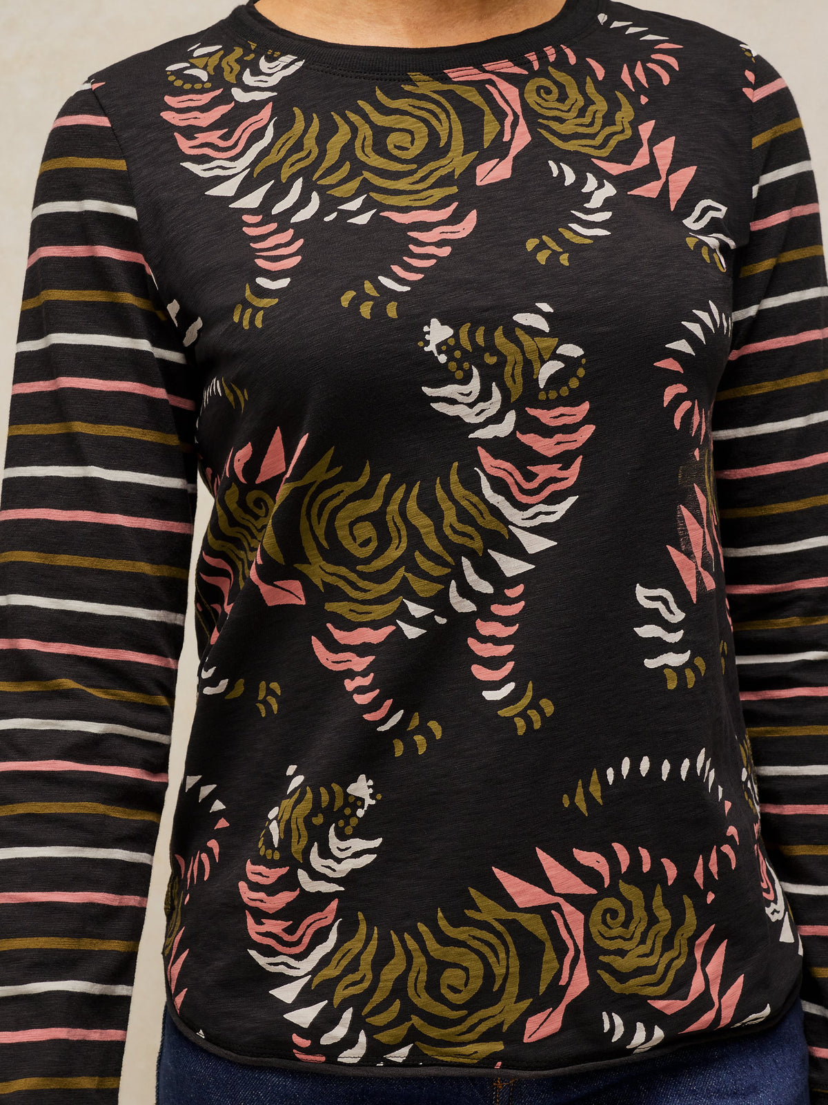 Clara Ls Tee
