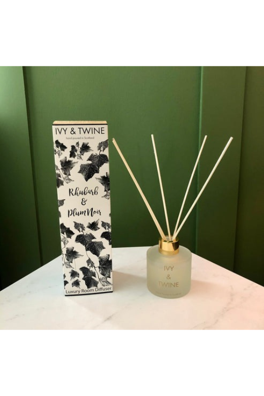 An image of the Ivy & Twine Reed Diffuser