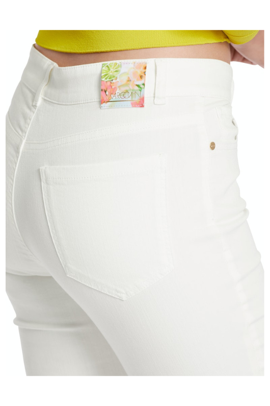 Marc Cain Silea Slim Fit Jeans. Figure-hugging jeans with pockets, button & zip fastening, and an off white design