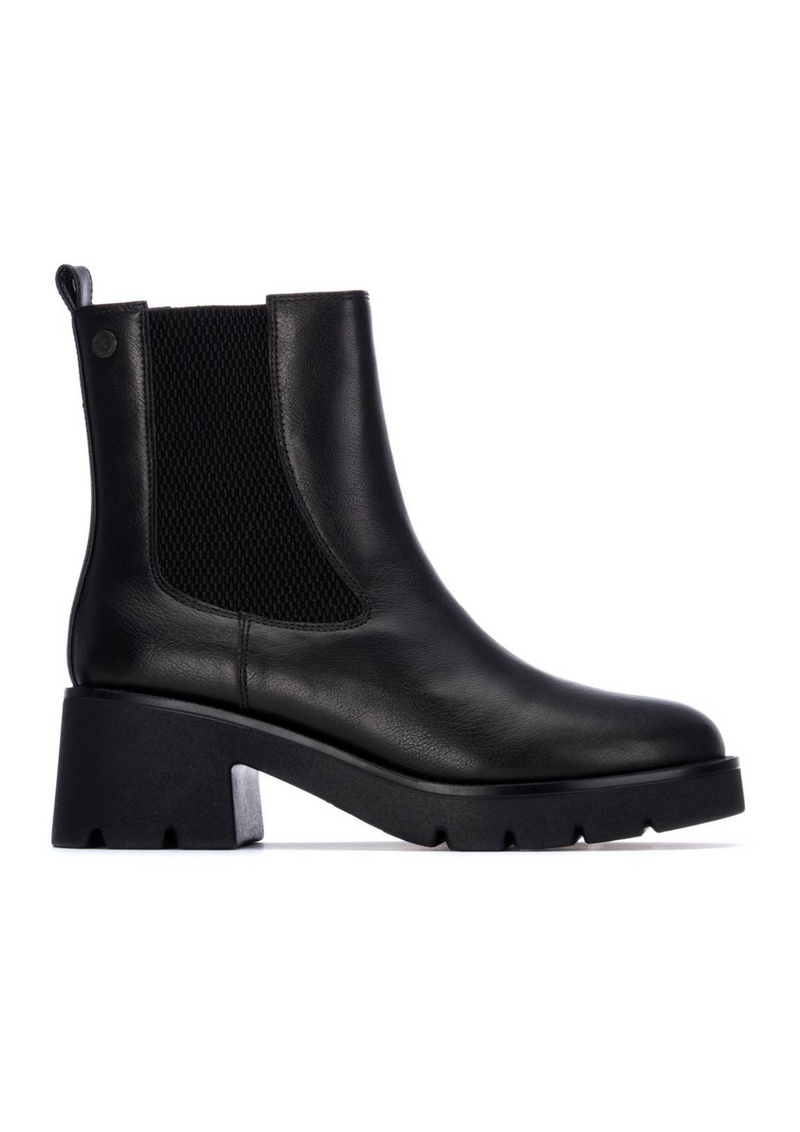 An image of the Xti Leather Heeled Ankle Boot