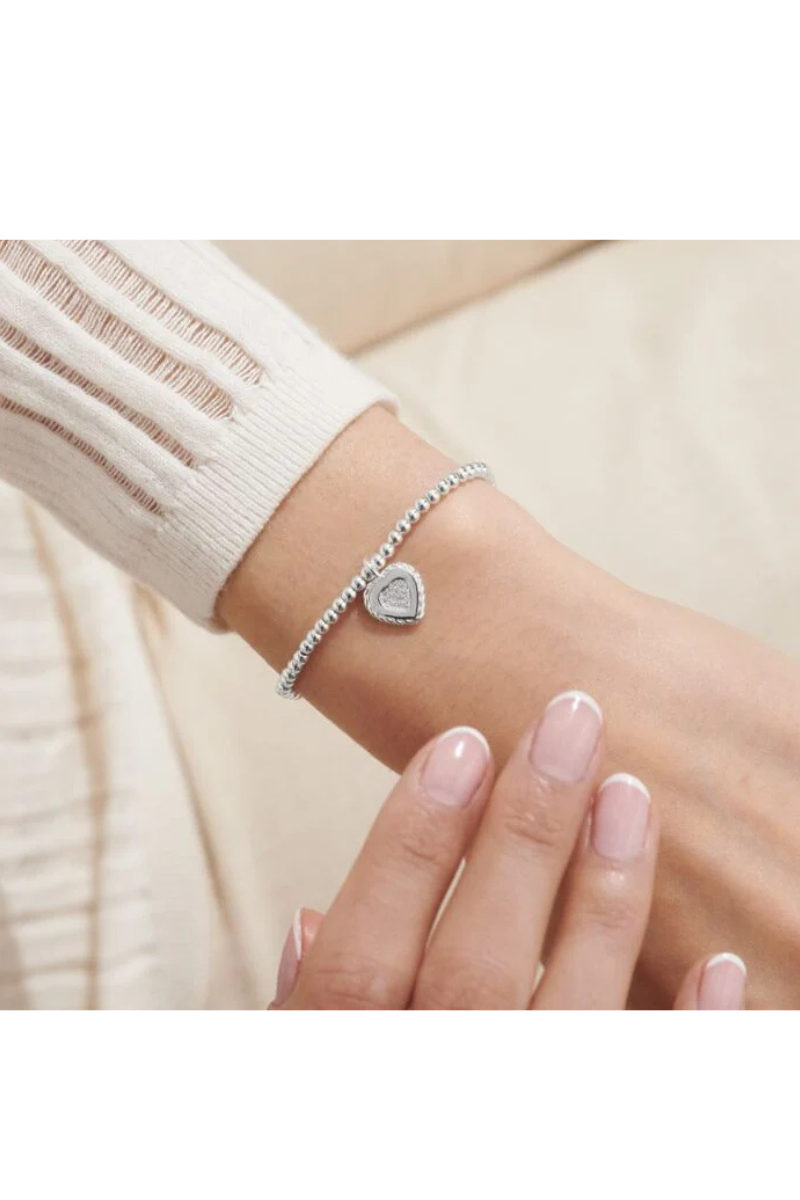 An image of the Joma Jewellery A Little 'Wonderful Gran' Bracelet