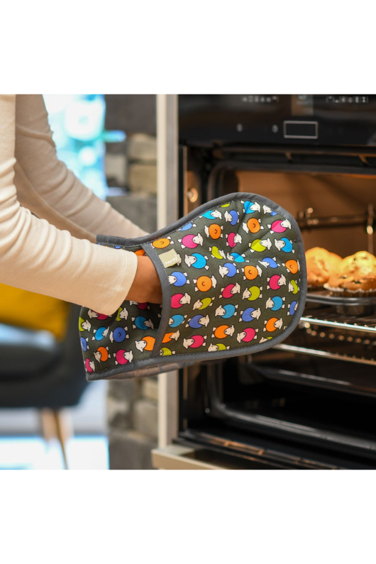 The Herdy Company Oven Glove in Marra