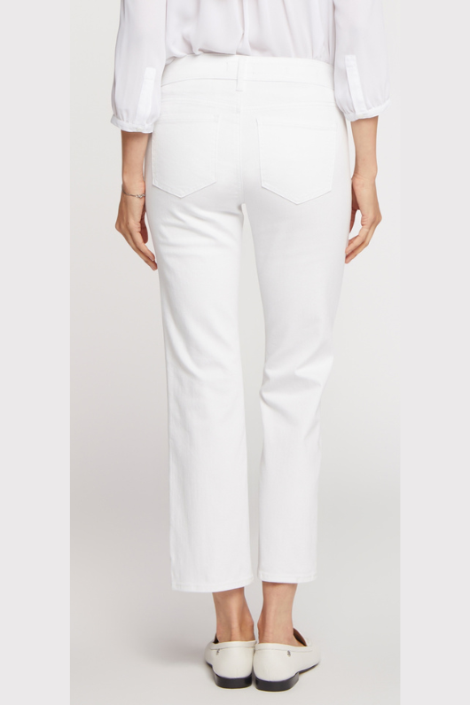 N.Y.D.J Marilyn Straight Ankle Jean. Women's cropped jeans with button & zip fastening, pockets, and a crisp white finish.