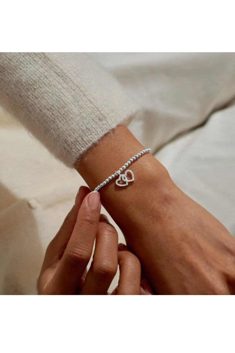 An image of the Joma Jewellery Christmas A Little 'Merry Christmas Fabulous Friend' Bracelet