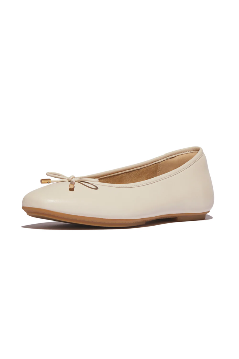 An image of the Fitflop Delicato Bow Soft Leather Ballet Flats