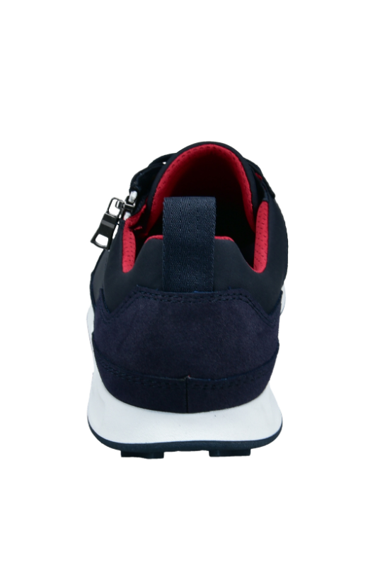 An image of the Bugatti Ross Trainer