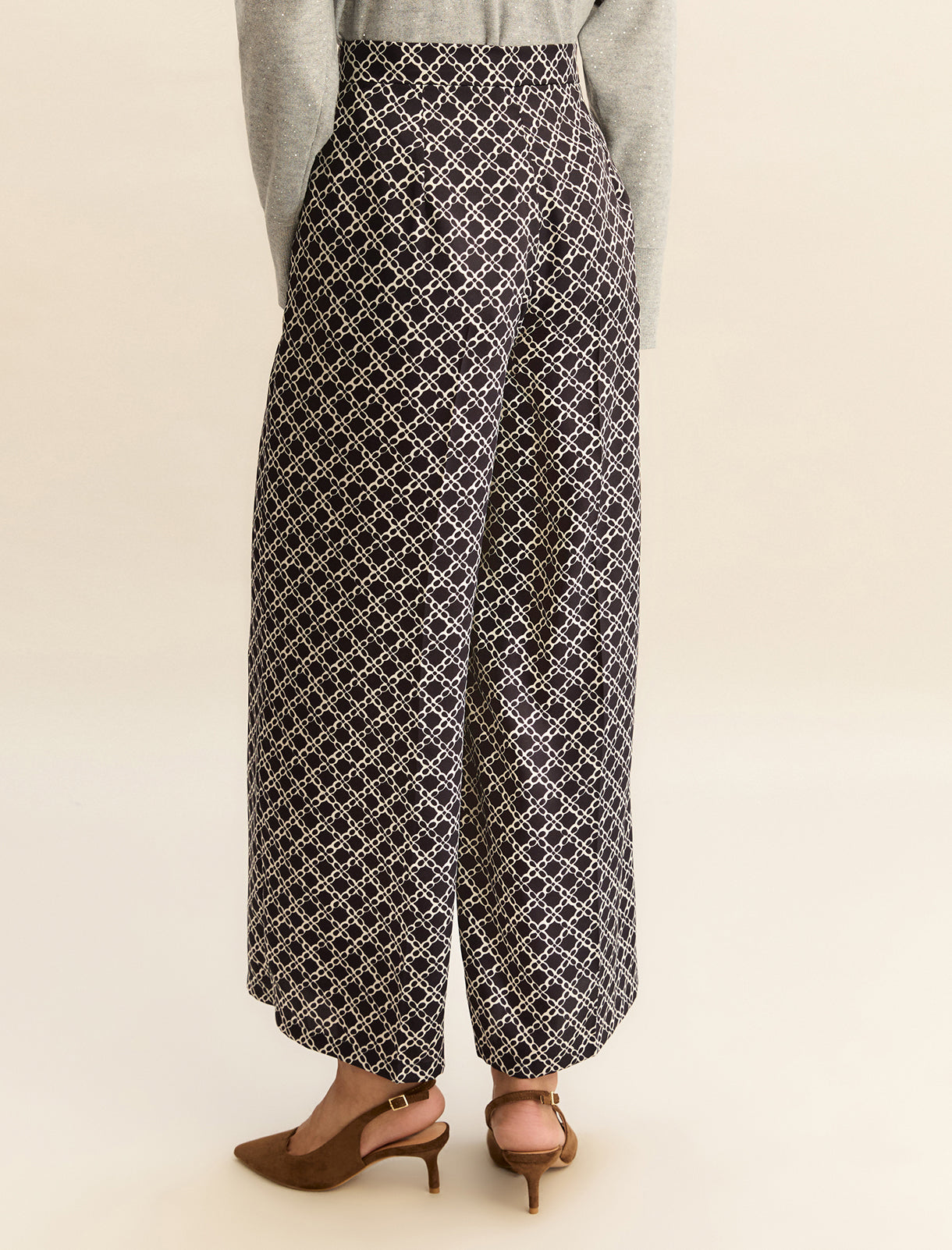 An image of the Emme Caraffa Long Trousers