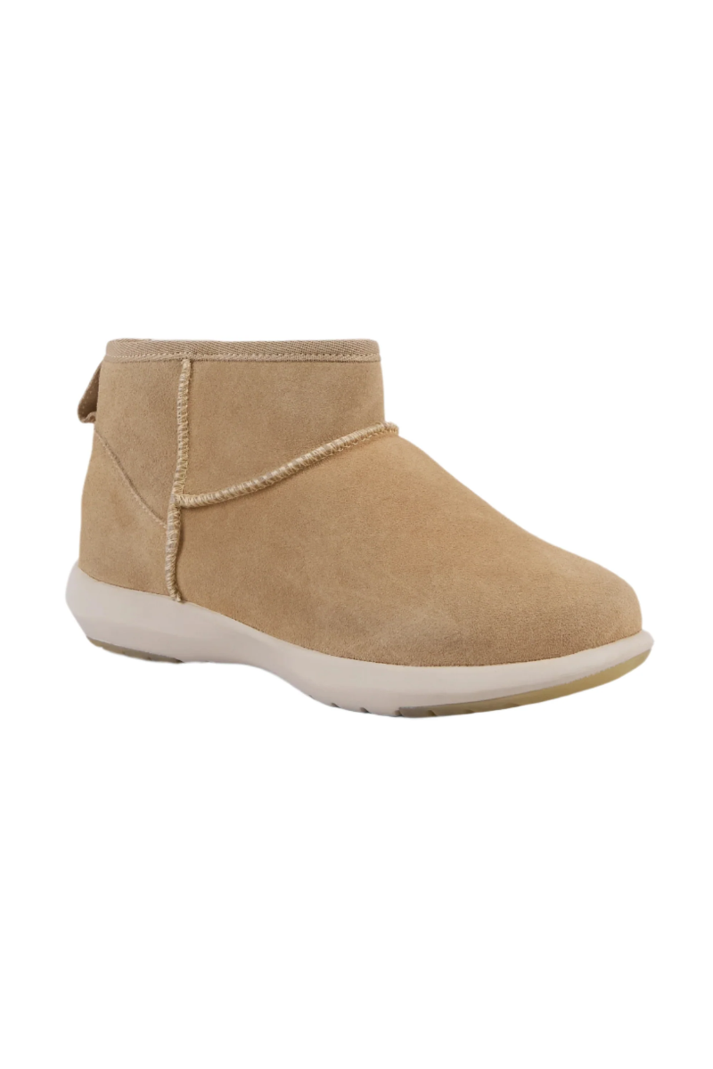 An image of the EMU Australia Sporty Stinger Micro Boot