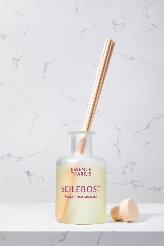 An image of the Essence of Harris Reed Diffuser 175ml