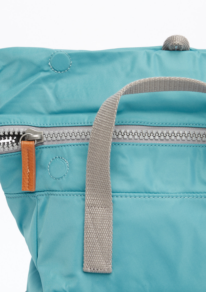 An image of the ROKA London Canfield B Backpack