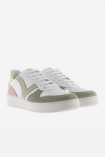 An image of the Victoria Madrid Trainer