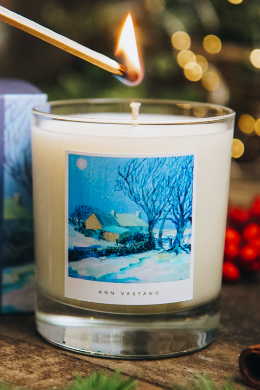 An image of the Cairn Candle Scottish Art Candle