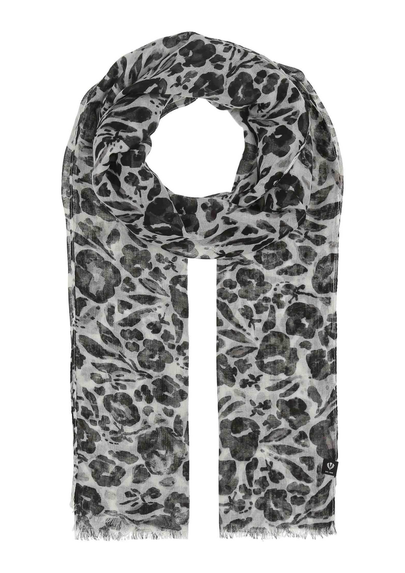 An image of the Fraas B&W Lightweight Print Scarf
