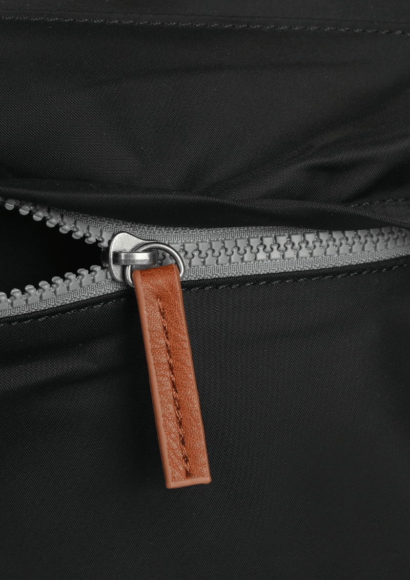 An image of the ROKA London Kennington B Bag