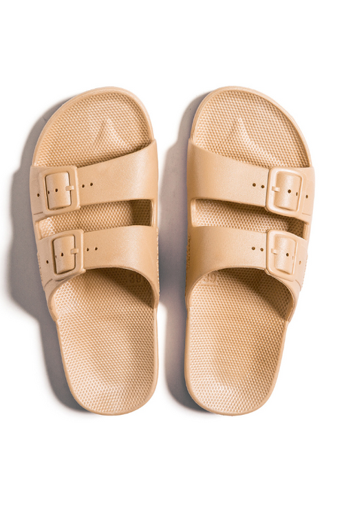 An image of the Freedom Moses Slides in the colour Camel.