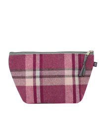 An image of the Earthsquared Animal Applique Makeup Bag