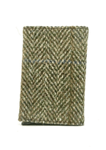 An image of the Maccessori Pop Up Card Holder