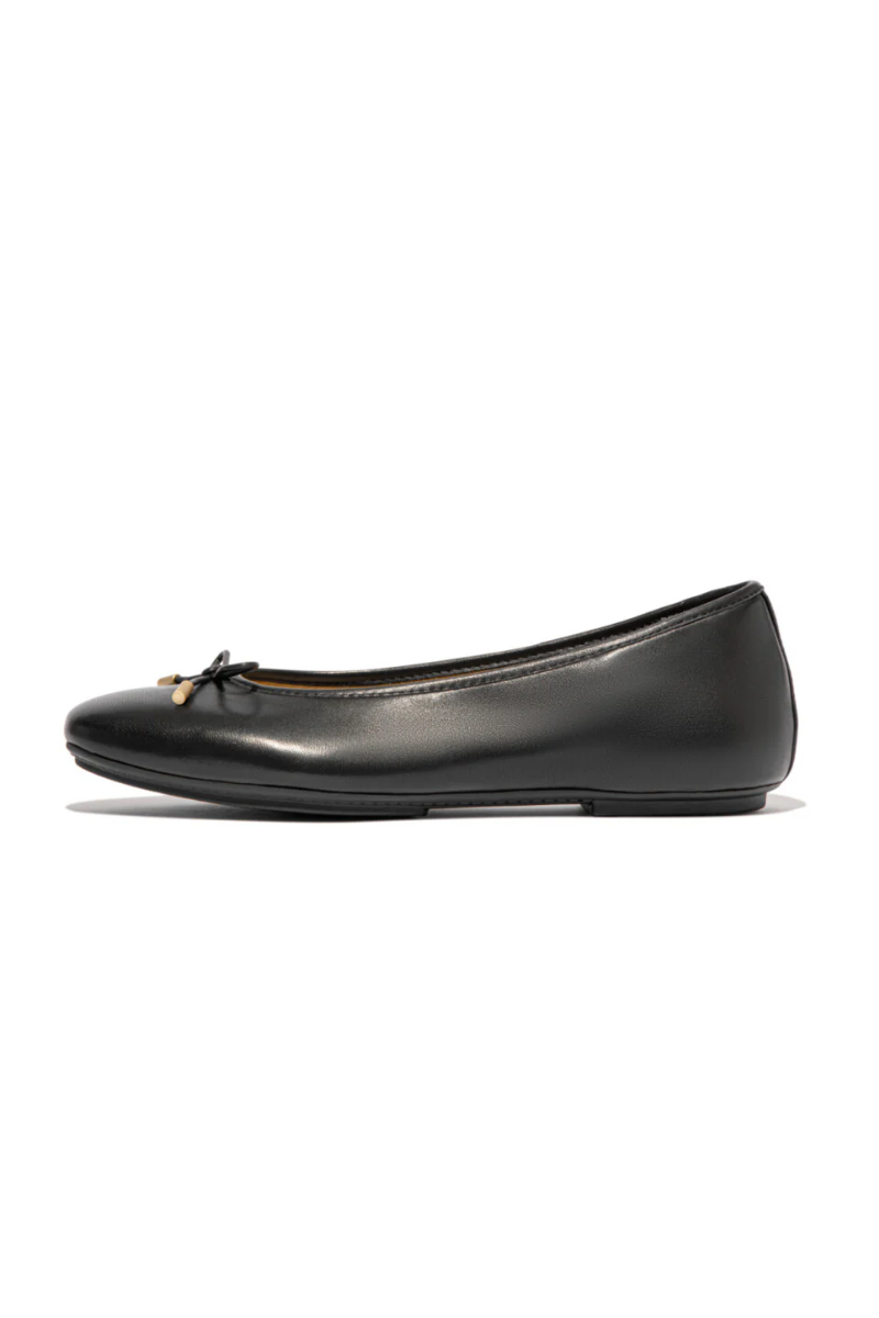 An image of the Fitflop Delicato Bow Soft Leather Ballet Flats