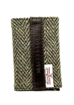 An image of the Maccessori Pop Up Card Holder