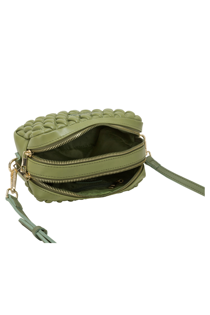 An image of the Every Other Quilted Camera Bag