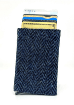 An image of the Maccessori Pop Up Card Holder