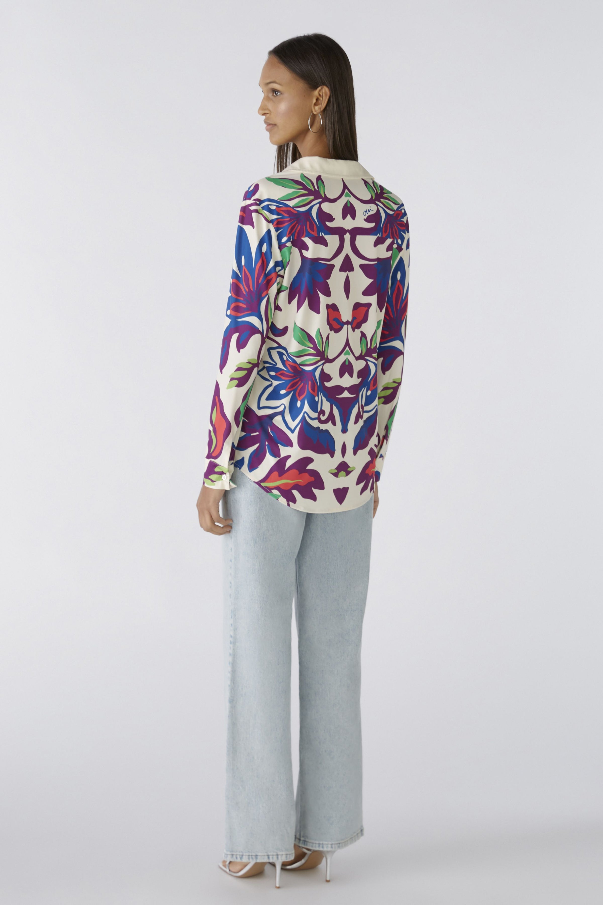 An image of the Oui Bold Floral Blouse