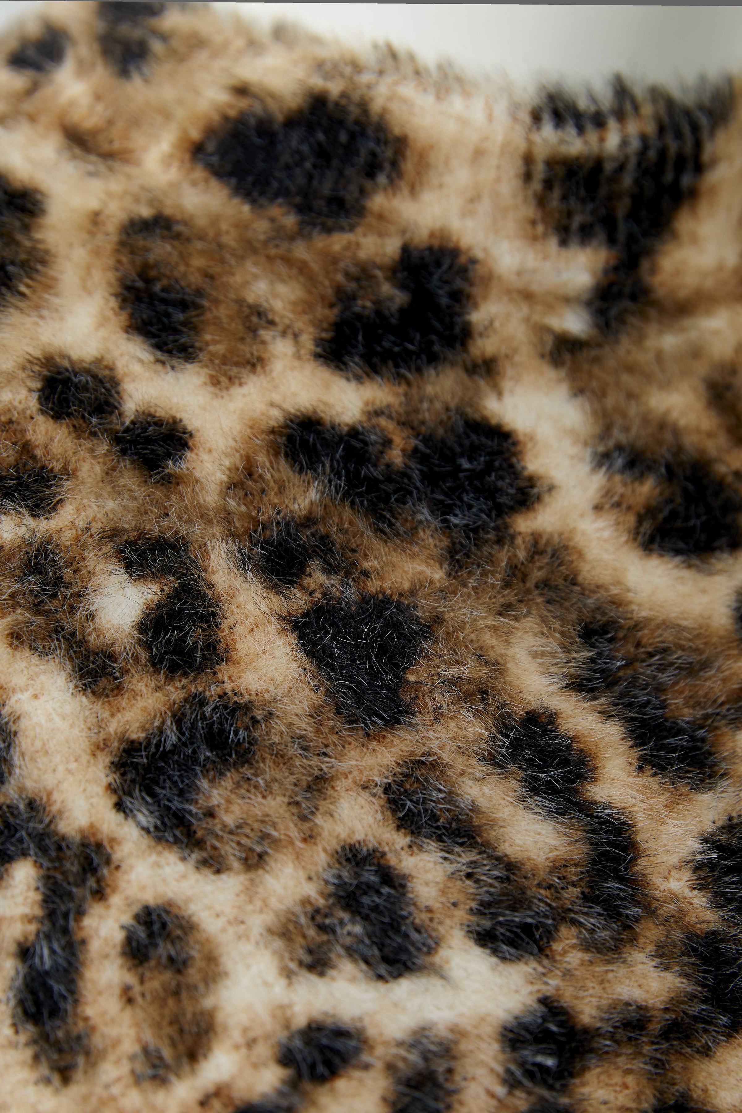An image of the Oui Knitted Pullover