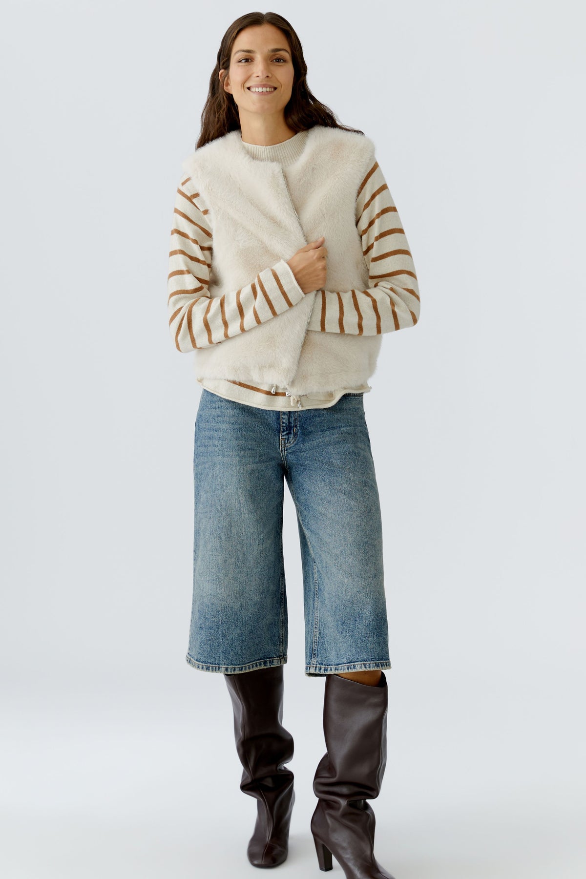 An image of the Oui Knitted Waistcoat