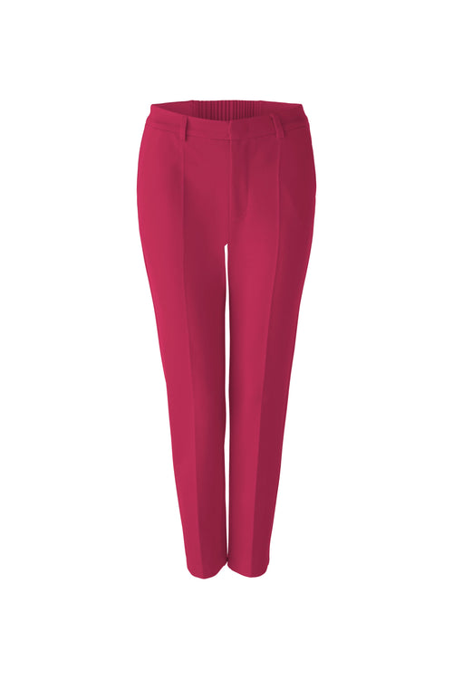 Oui Feylia Trouser. A pair of pink slim fit trousers with pockets, belt loops, and button/zip closure.