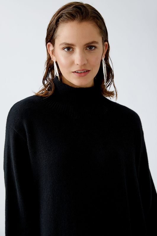 An image of the Oui Knitted Dress