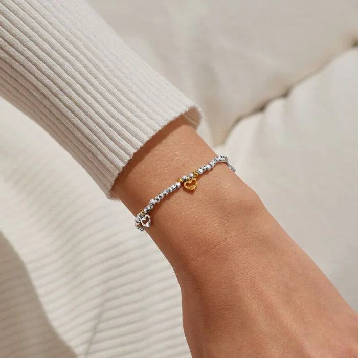 An image of the Joma Jewellery Sparkle Confetti A Little Wonderful Mum Bracelet