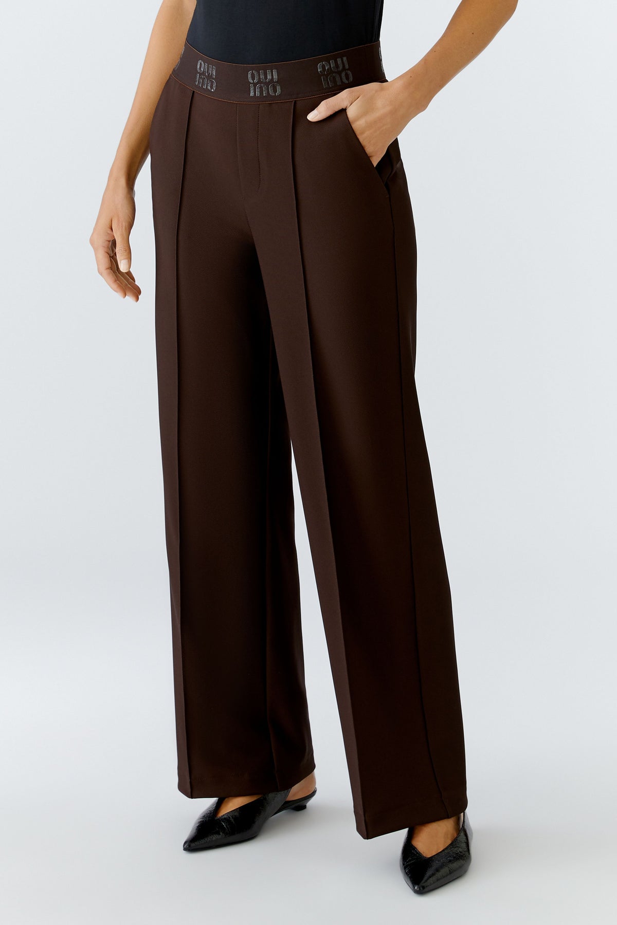 An image of the Oui Knitted Trousers