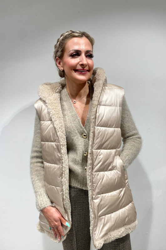An image of the Marella Pipa Faux Fur Puffer Jacket
