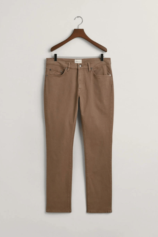 An image of the Gant Slim Desert Brown