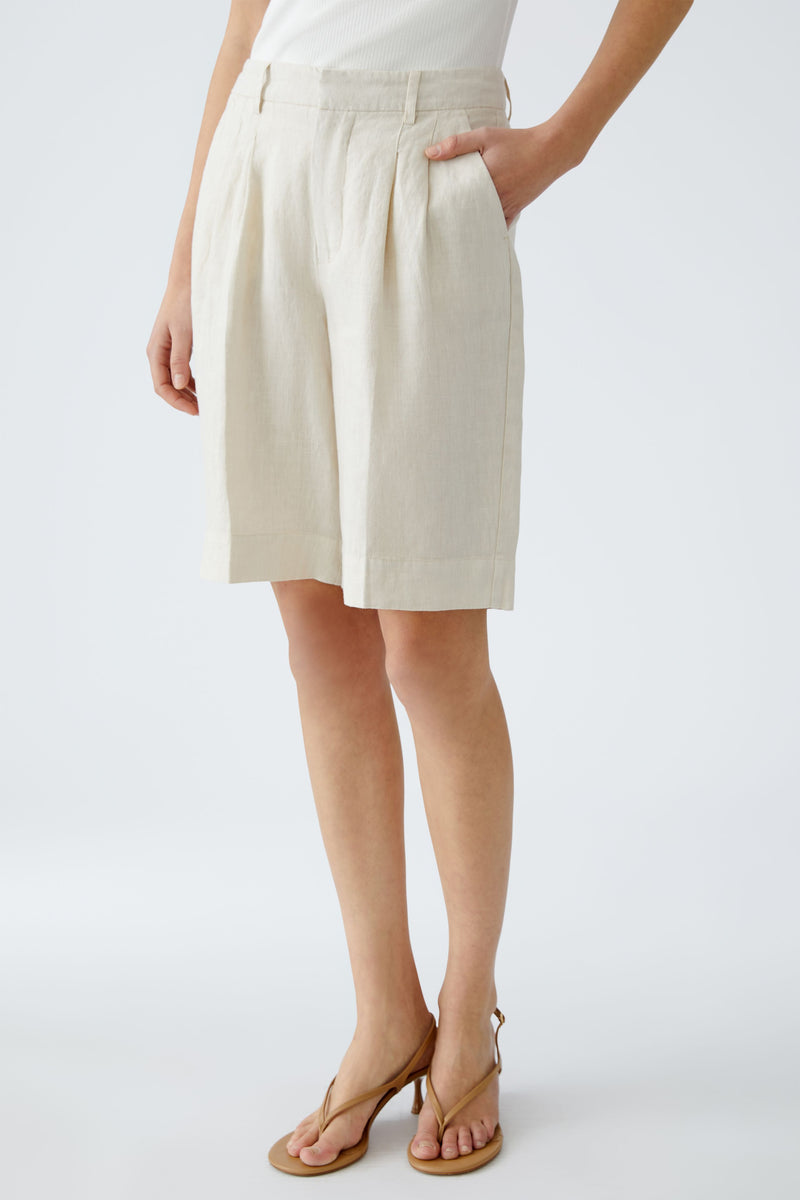 An image of the Oui Woven Bermuda Shorts