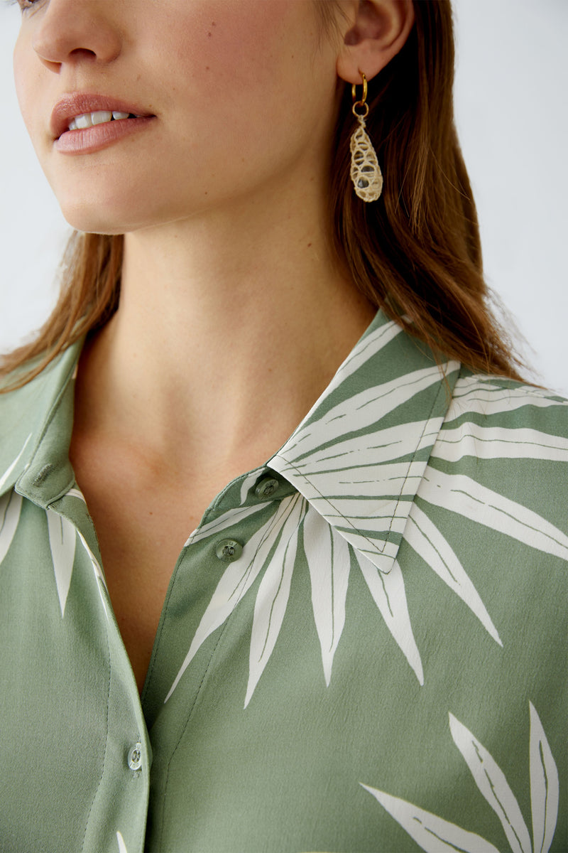 An image of the Oui Palm Print Blouse