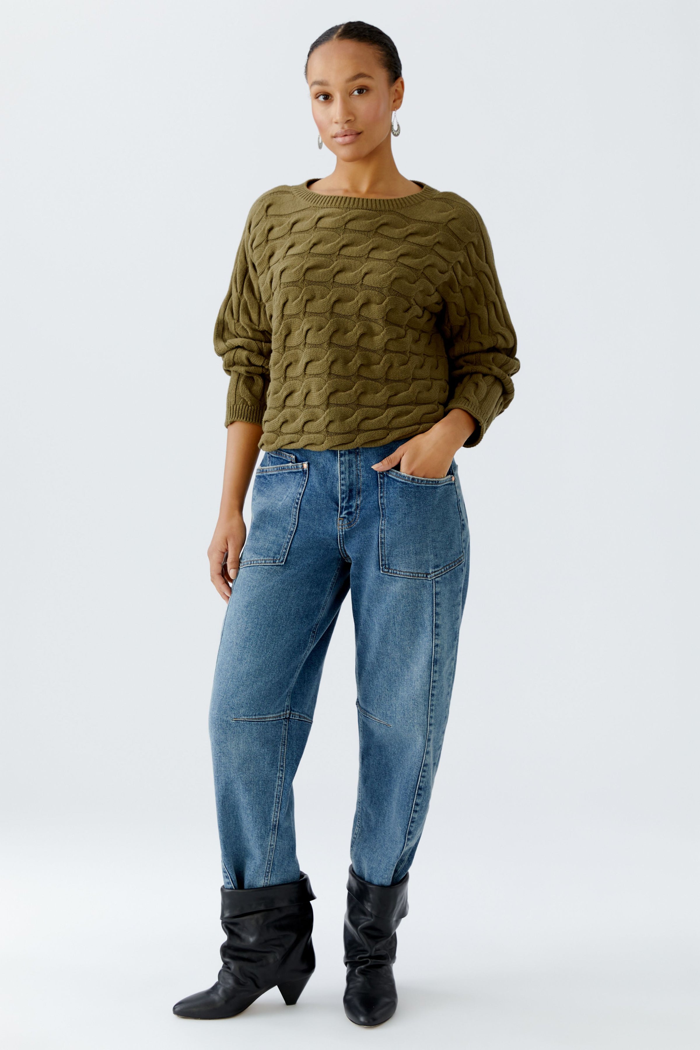 An image of the Oui Sirah Pullover