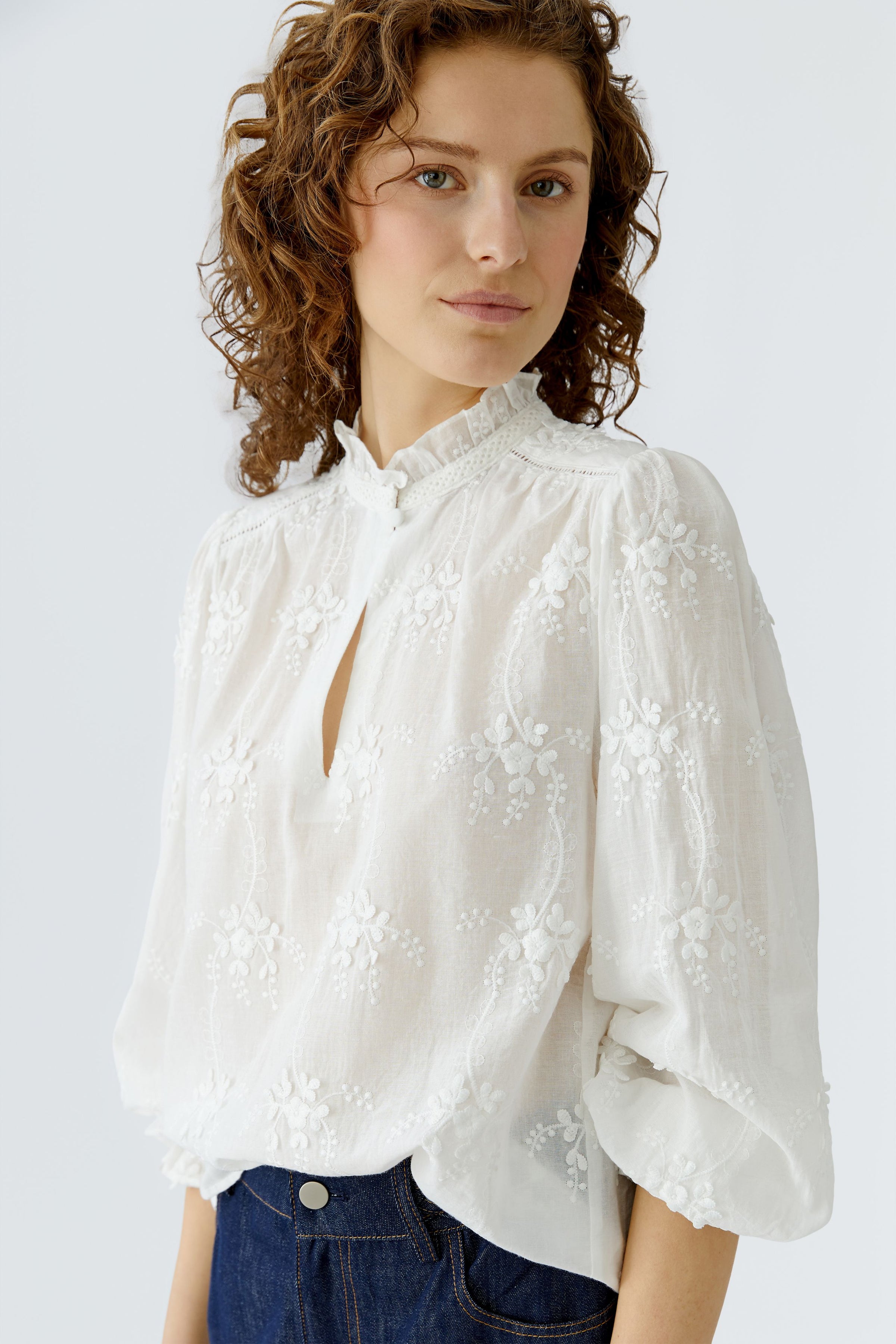 An image of the Oui Woven Blouse