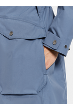 An image of the Didriksons Thelma Parka 10