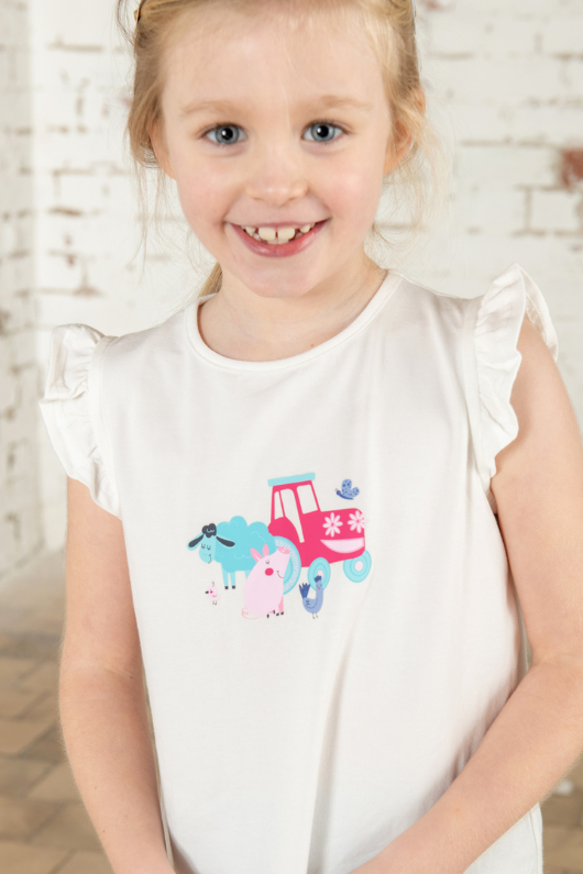 An image of the Lighthouse Causeway Swing Tee